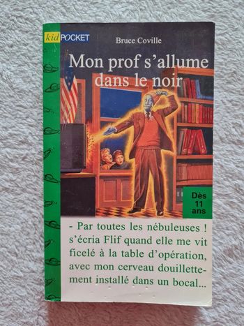 Mon prof s allumé dans le noir