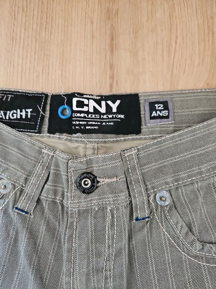 Short 12 ans CNY - photo numéro 2