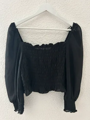 Crop top soirée noir à manches longues