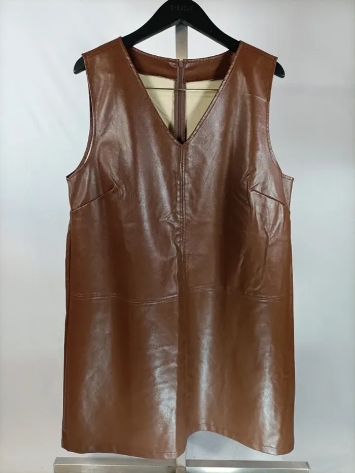 Robe en cuir synthétique Marron taille L - A068 - photo numéro 2