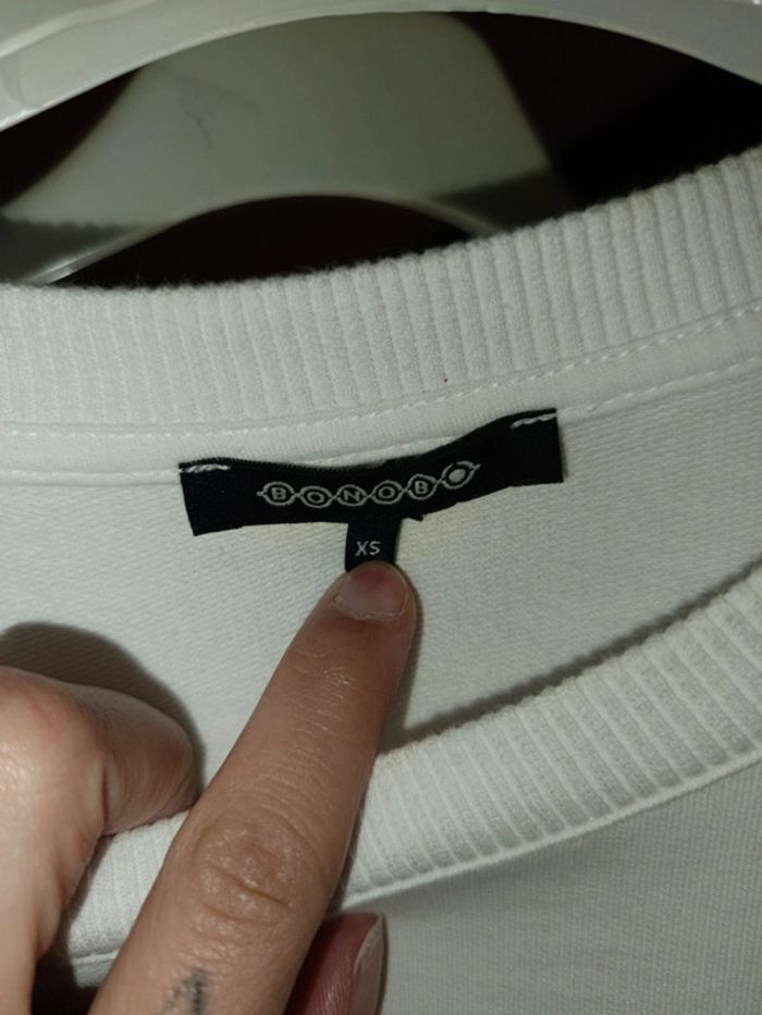 Sweat broderie anglaise - photo numéro 5