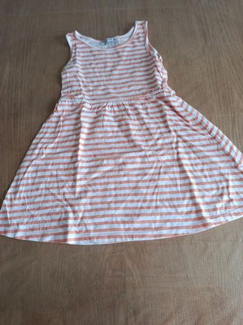 Robe rayée orange et blanc