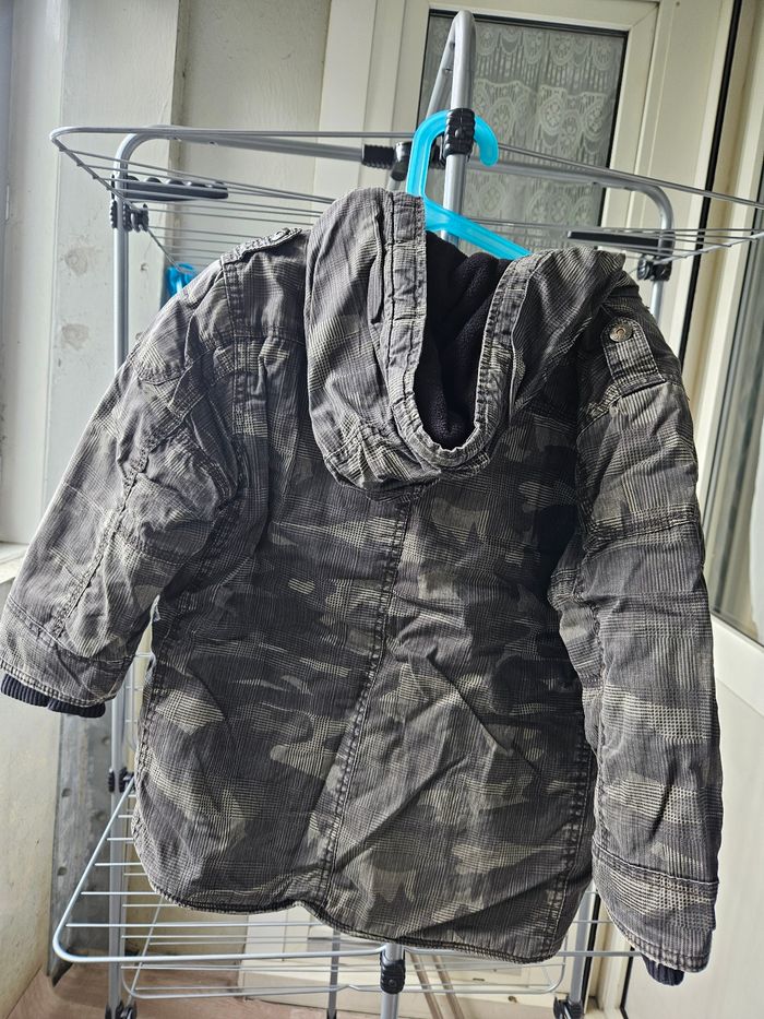 Manteau à capuche 6 ans - photo numéro 2