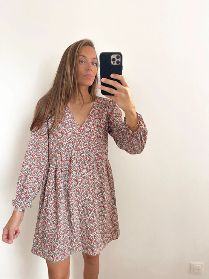 🌟 Robe manches longues à fleurs