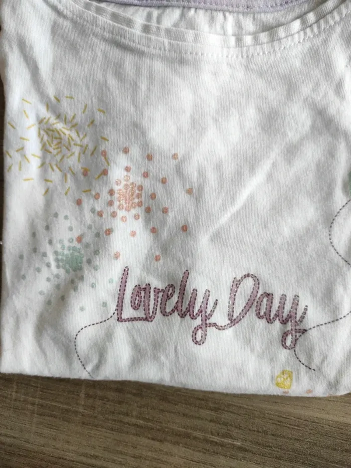 T short lovely - photo numéro 2