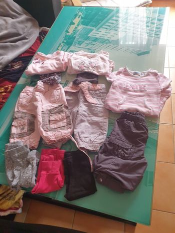 Lot de vêtements fille 6 mois