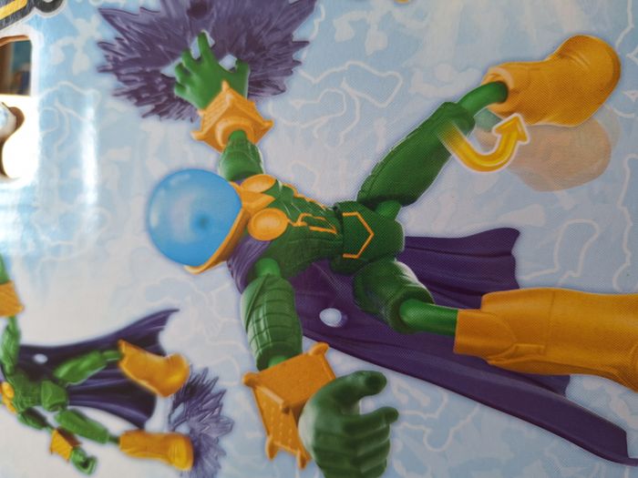 Marvel's Mysterio - Figurine Spiderman - Marvel Bend and Flex - photo numéro 7