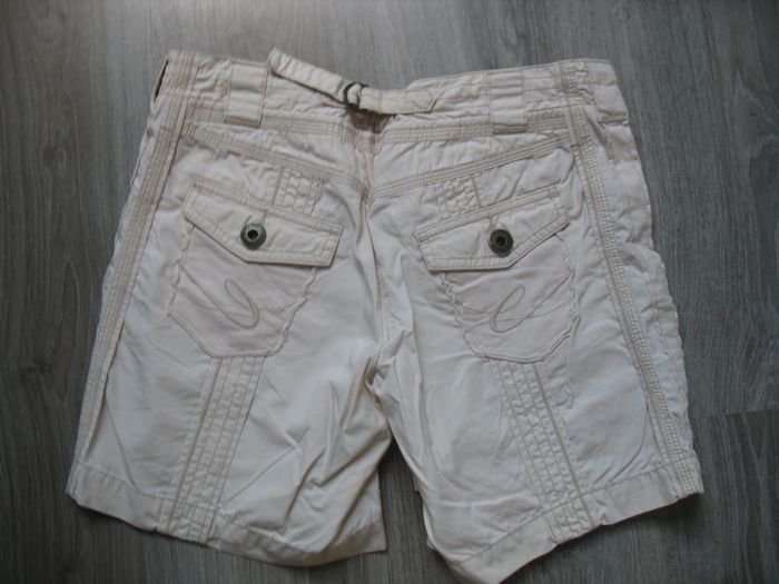 SHORT BEIGE "EDC BY ESPRIT" - TAILLE 36 - n°01 - photo numéro 3