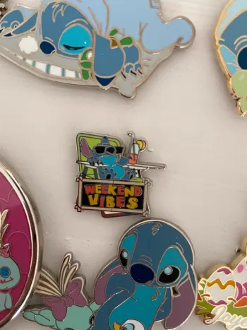 Pins good vibes stitch