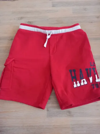 Short rouge garçon KIABI 10 ans – Le Havre