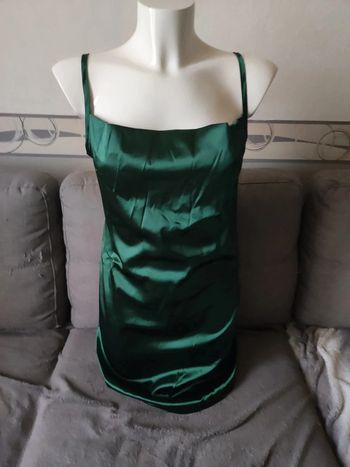 Robe effet satin vert