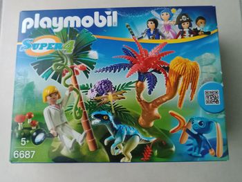 Playmobil Super 4 Ile perdue avec Alien et velociraptor