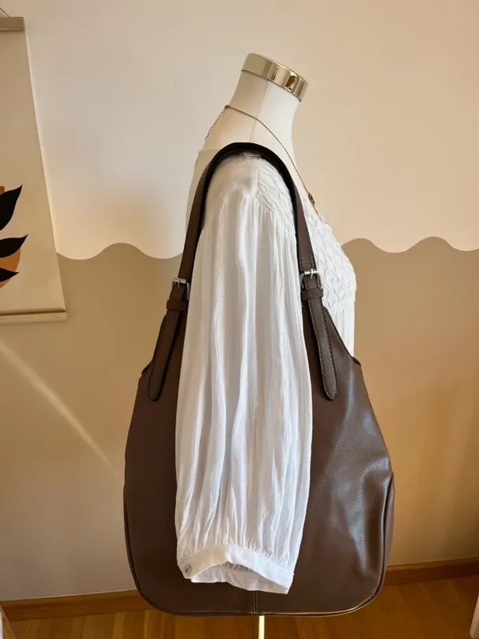 Sac marron en cuir synthétique état neuf [ref 2508SBr190] - photo numéro 8