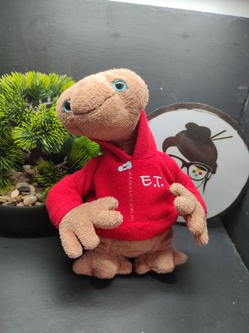 universal E.T. extra terrestrial red sweatshirt plush toy peluche Extraterrestre
