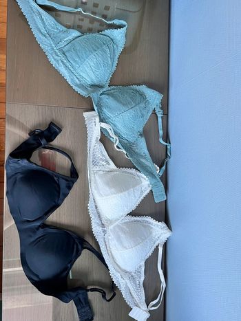 Lot de 3 brassières neuves taille L