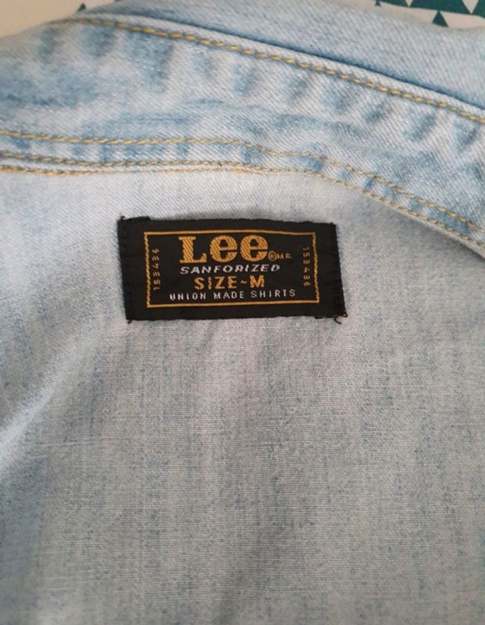 Chemise en jean lee taille m - photo numéro 2