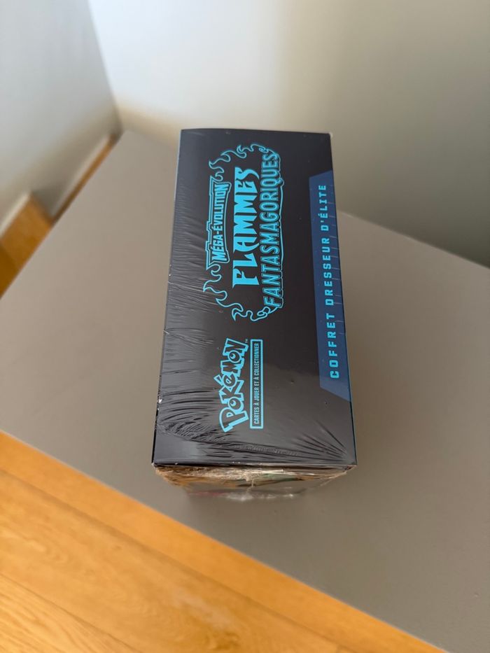 Coffret dresseur d élite ETB Pokémon ME02 Flammes Fantasmagoriques - photo numéro 5