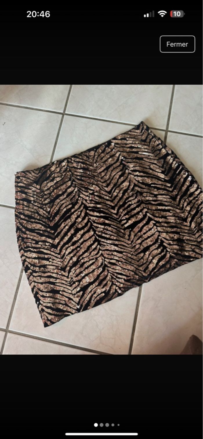 Jupe sequins fêtes noir et doré neuve