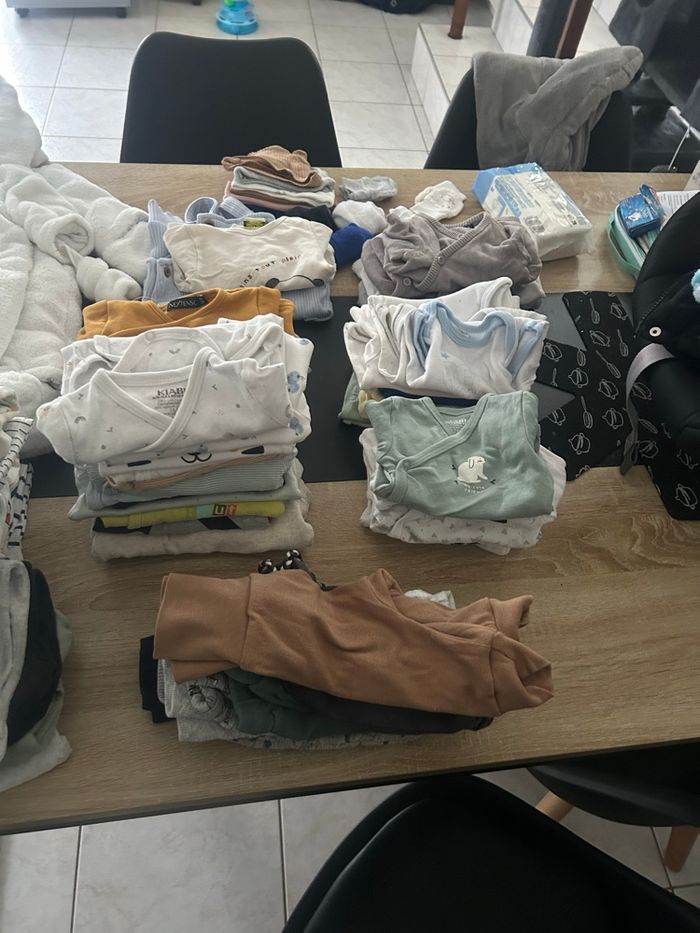 Lot vêtements 1 mois