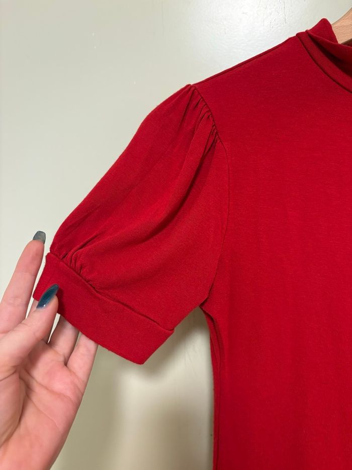Haut rouge - photo numéro 3