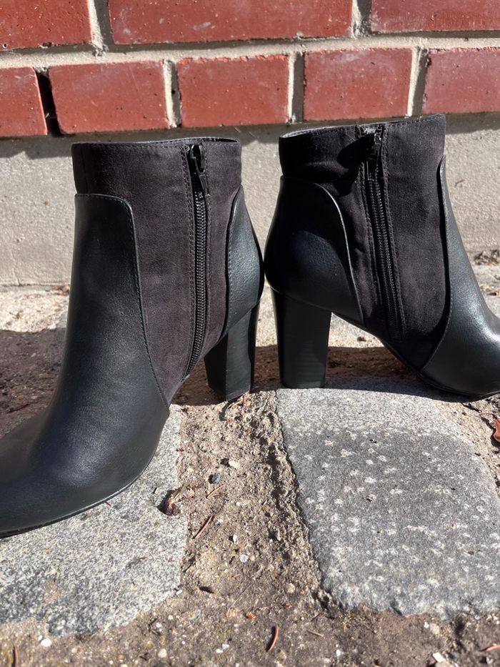 Bottines noires brides à talon taille 37/38 talons à 8 cm - neuves - photo numéro 9