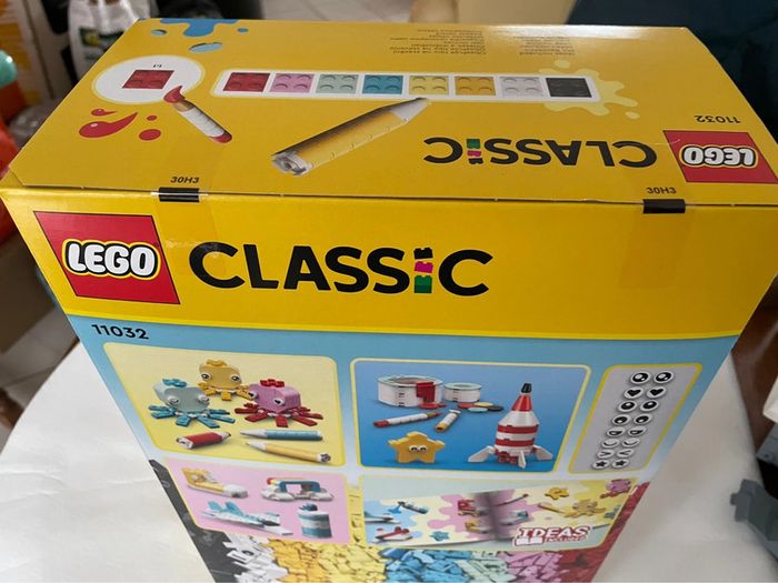 Boîte Classic Lego 11032 Neuve (1500 pièces) - photo numéro 7