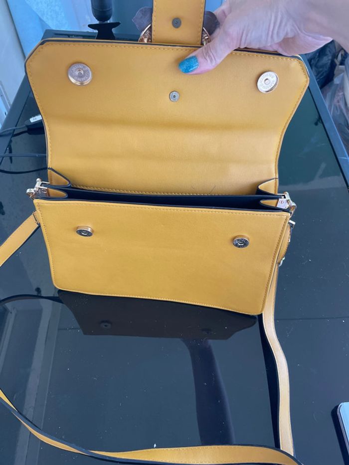 Joli sac à main, couleur moutarde - photo numéro 8