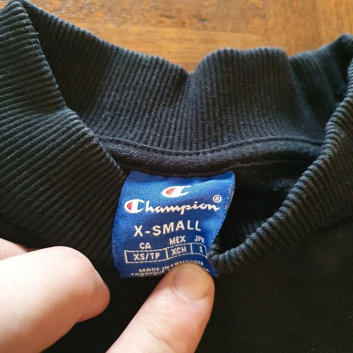 Magnifique sweat Champion femme taille XS - photo numéro 4