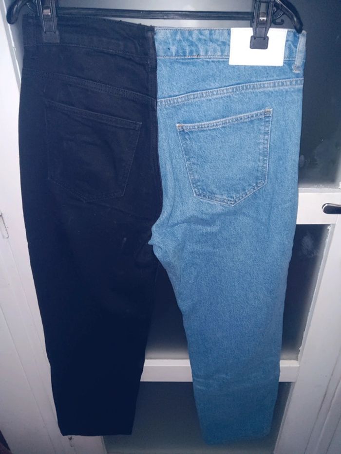 Jean bicolore MAN 42/44, style half blue half noir, tendance - photo numéro 3