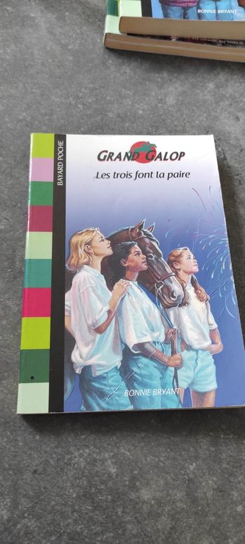 10+ Grand galop - 601 - Les trois font la paire