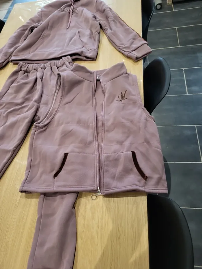 Ensemble mauve - photo numéro 3