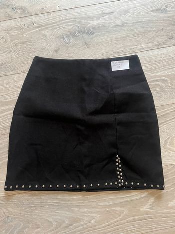 Jupe noir à clous