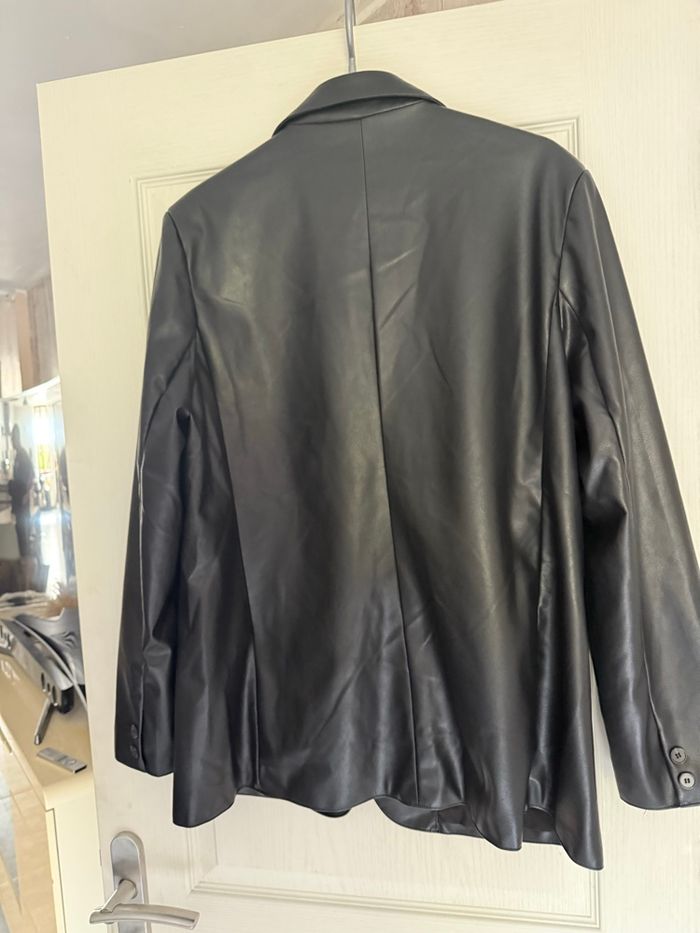 Veste noir en similicuir taille Xl marque Molly bracken - photo numéro 5