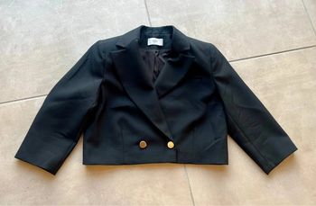 Veste courte à manches longues
