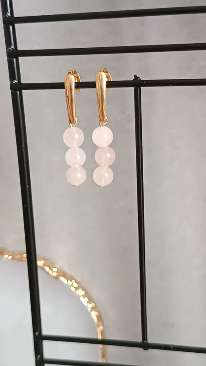 Jolies boucles d'oreilles en perles de quartz - photo numéro 2