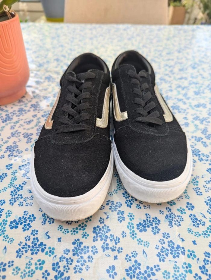 Baskets Vans en cuir noir et doré taille 37 - photo numéro 2
