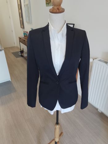 Blazer court bleu marine professionnel ou de promenade toutes saisons femme '' Logoclub''