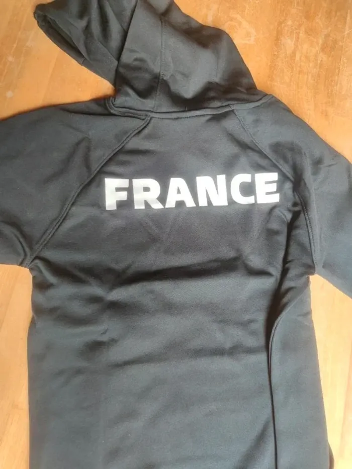 🌺 Sweat polaire FIFA World cup Qatar 2022 - photo numéro 4