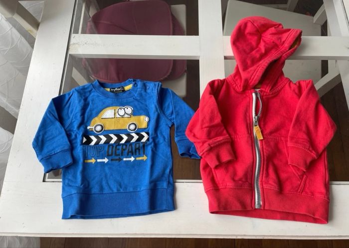 Lot de 2 vestes / sweet - taille 6 mois