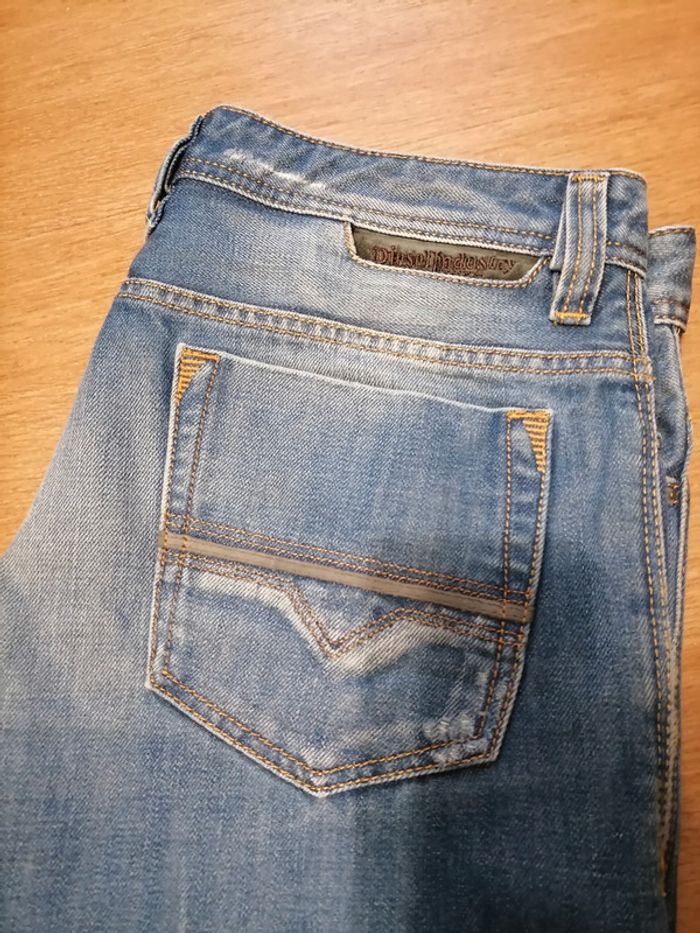 Jeans diesel - photo numéro 3