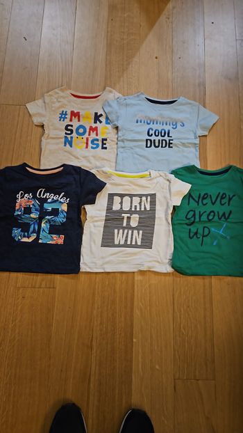 lot 5 tee shirts  18-24mois