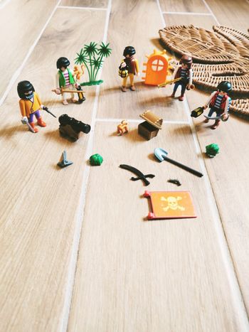 🦜Playmobil lot de 5 figurines/personnages pirates et divers decors accessoires