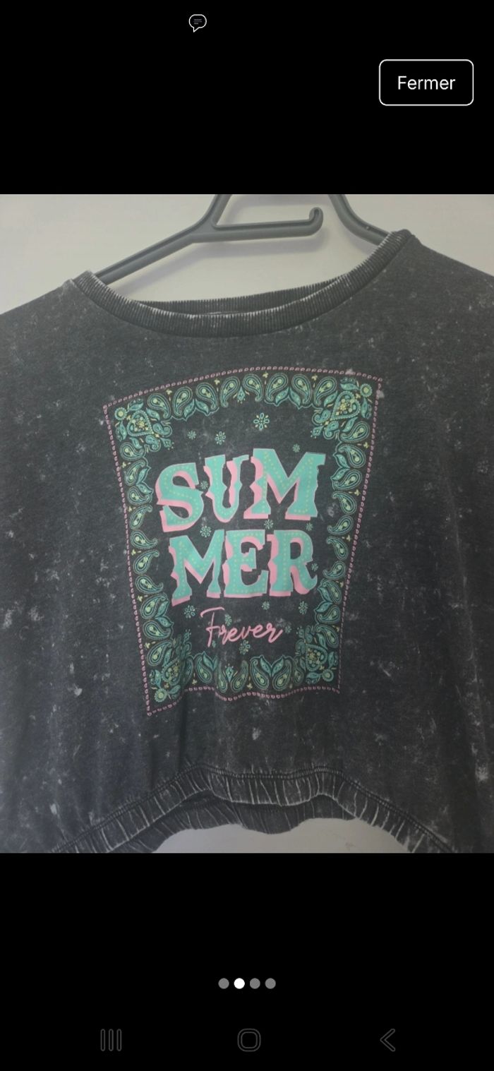 Tee-shirt gris/noir avec motifs et petits nœuds sur les côtés - photo numéro 3