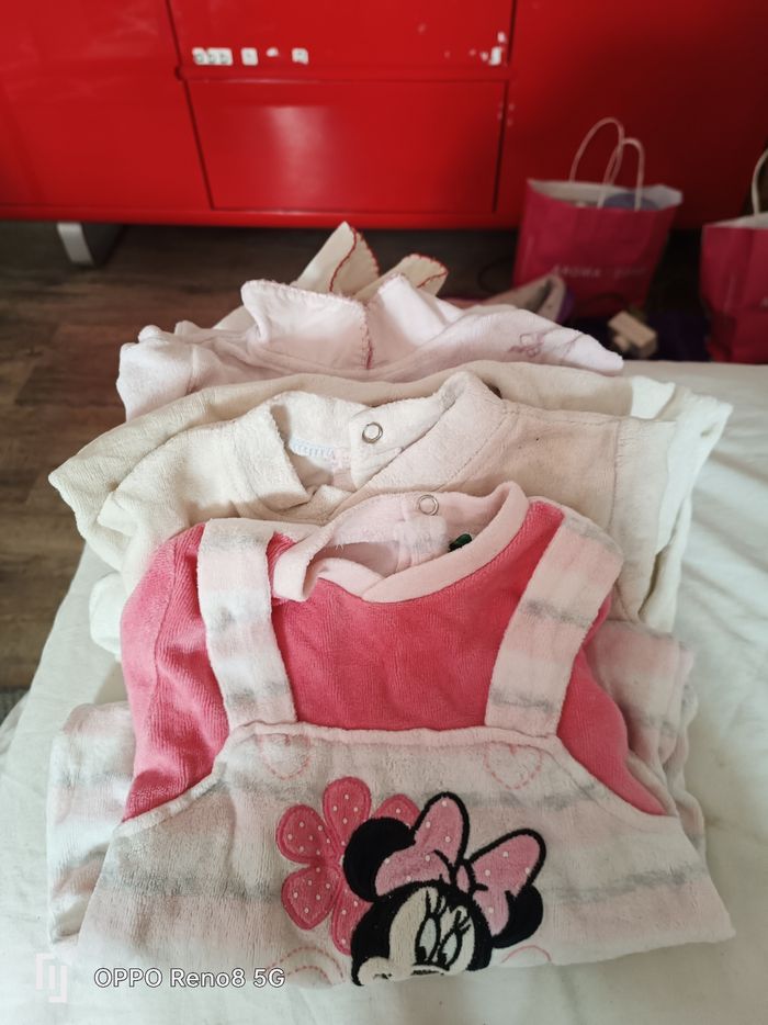 Lot de vêtements pour bébé fille 0 à 3 mois. - photo numéro 4
