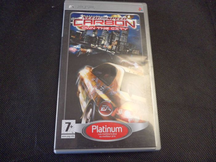 Jeu PSP : Carbone own the city Need for Speed