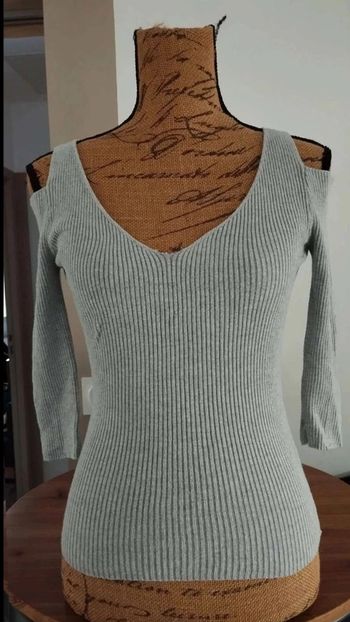 Tee shirt gris taille  s Jennyfer