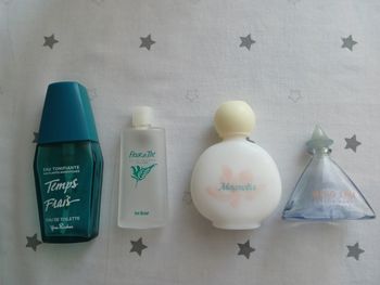 Lot 4 miniatures vides Yves Rocher vintage