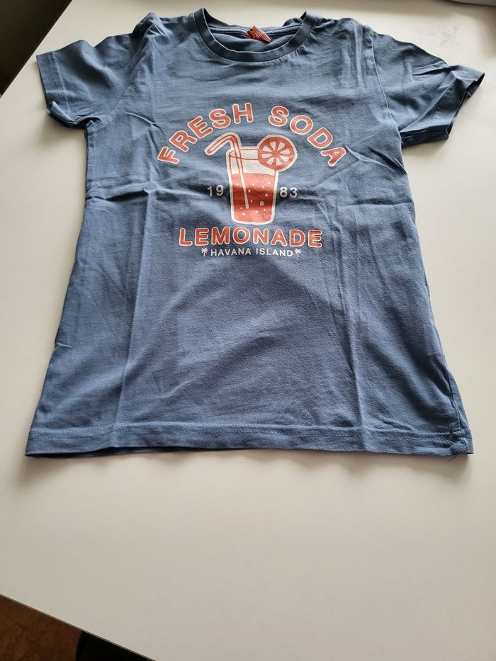 Tee shirt