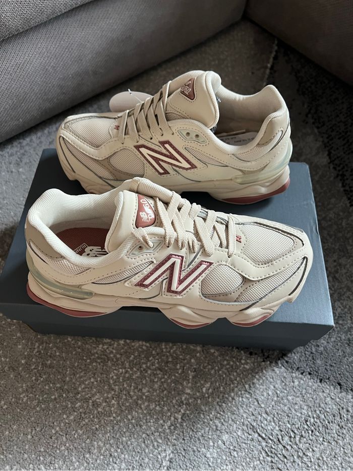 New Balance 9060 bonne beige wine - photo numéro 2