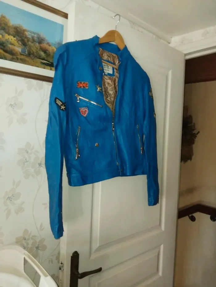 Cuir bleu